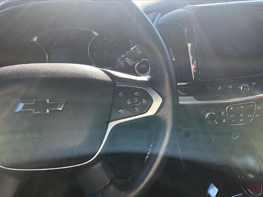 Used 2022 Black Chevrolet RS image 17