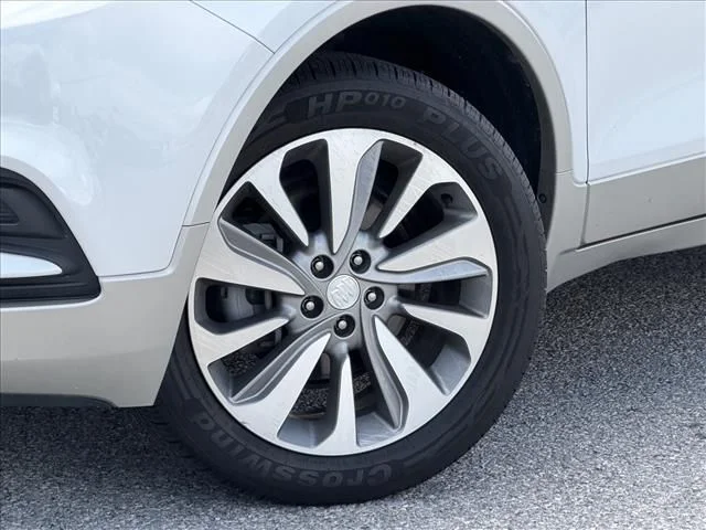 Used 2020 White Buick Preferred image 27