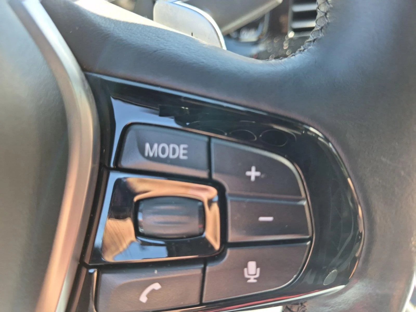 Used 2019 Mineral White Metallic BMW 530i xDrive image 20