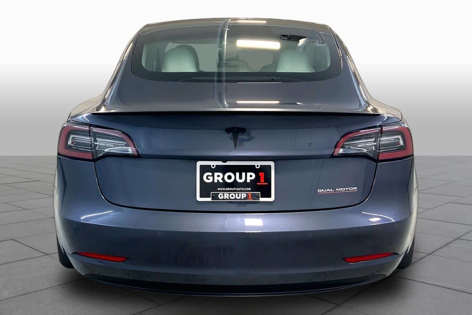 Used 2022 Midnight Silver Metallic Tesla Performance image 4