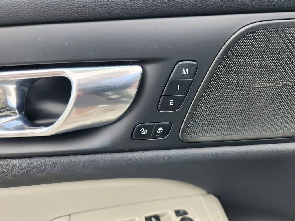 2026 Volvo V60 Cross Country Ultra - Photo 20