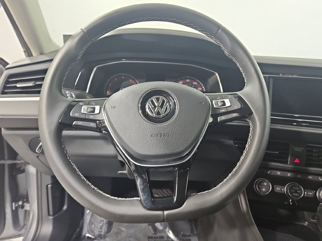 Used 2021 Silver Volkswagen 1.4T SE image 14
