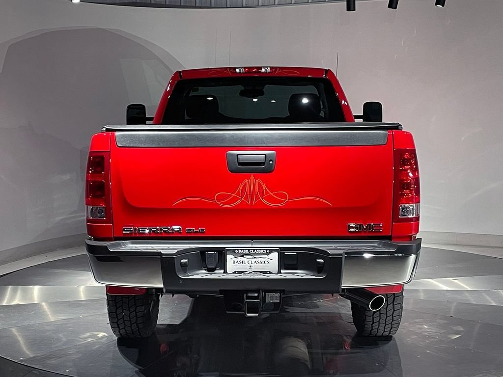 Used 2011 FIRE RED GMC SLE image 6