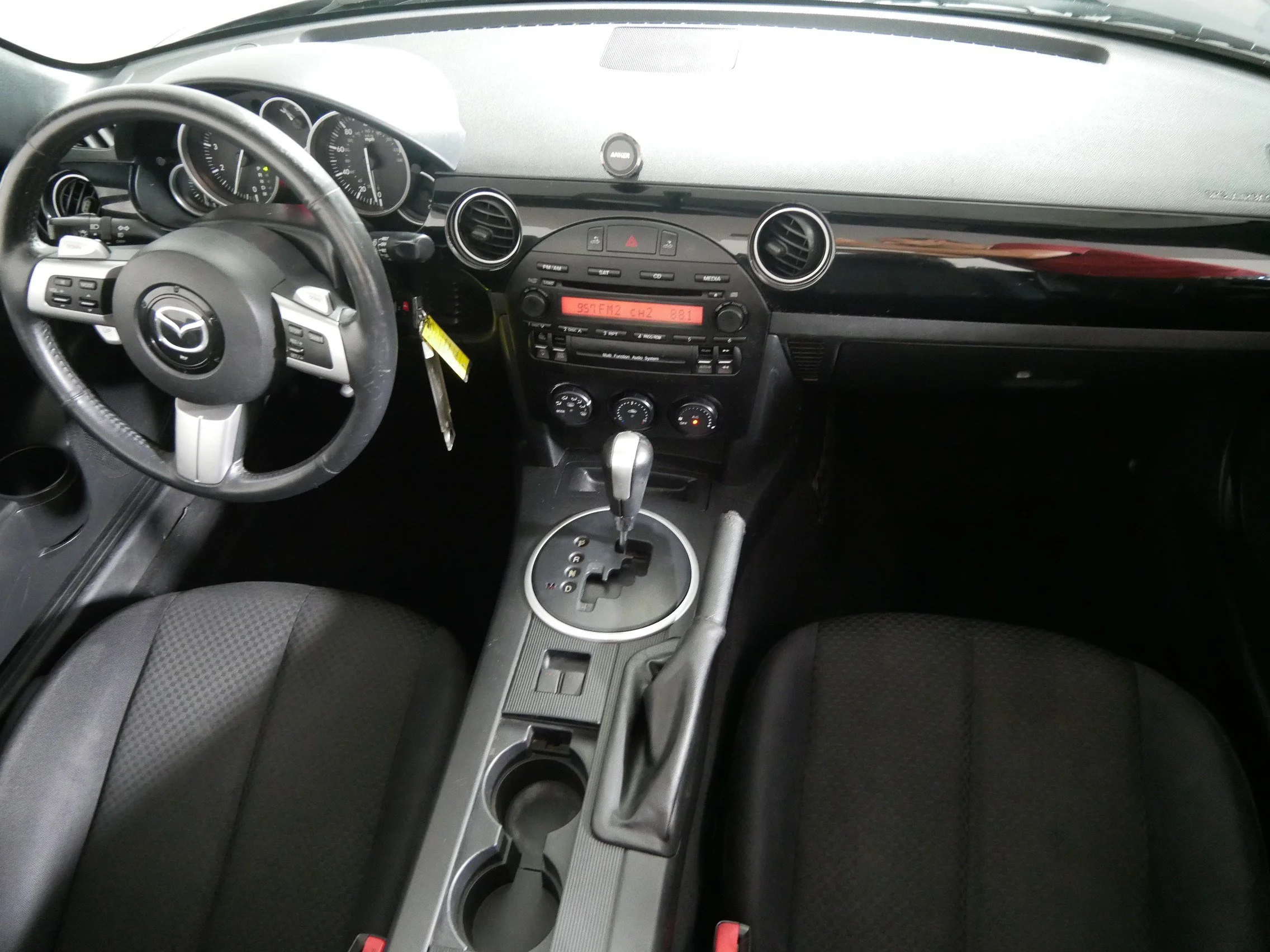 Used 2008 Brilliant Black Mazda Touring image 10