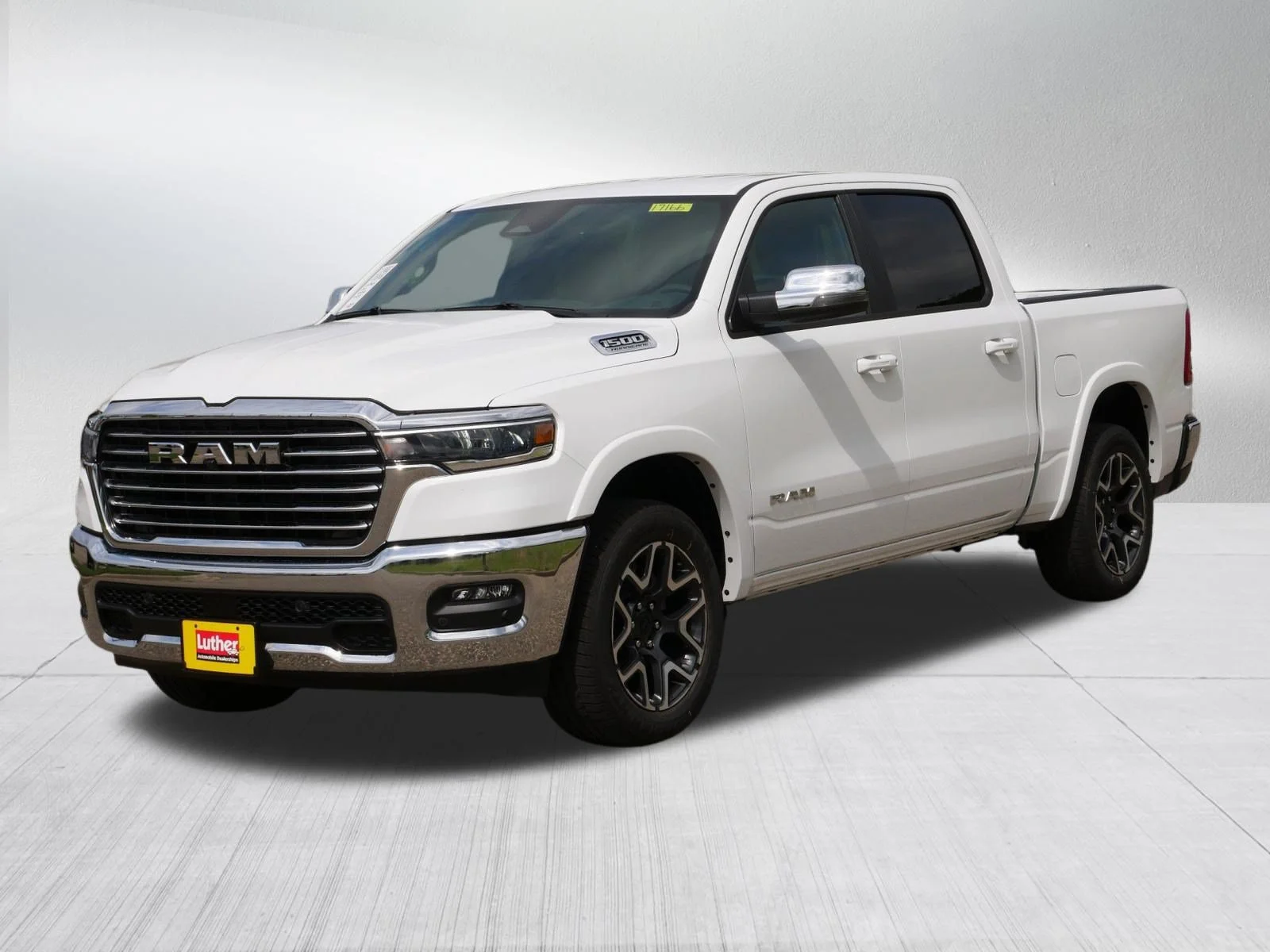 New 2026 Bright White Clear-Coat Exterior Paint RAM Laramie image 4
