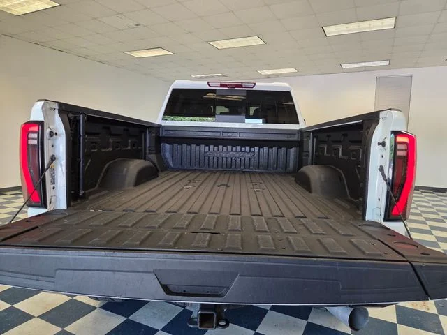 Used 2024 White GMC AT4X image 15