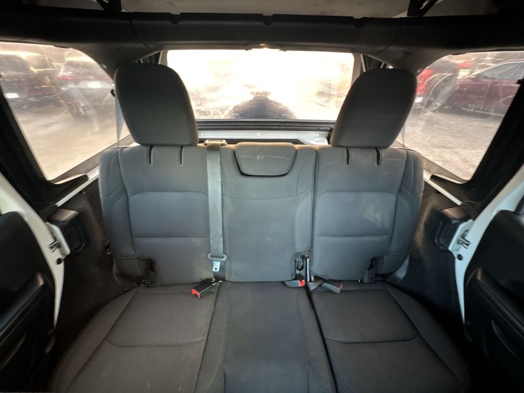 Used 2019 White Jeep Unlimited Sport S image 22