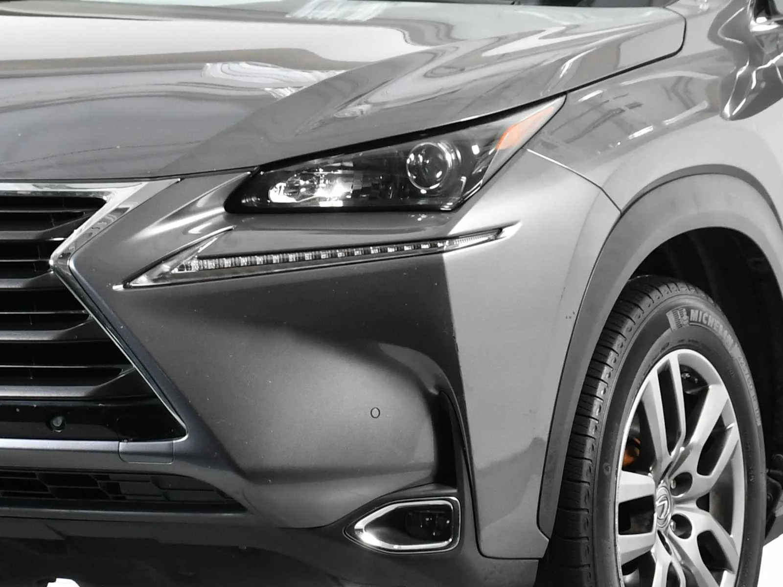 Used 2016 Nebula Gray Pearl Lexus  image 11