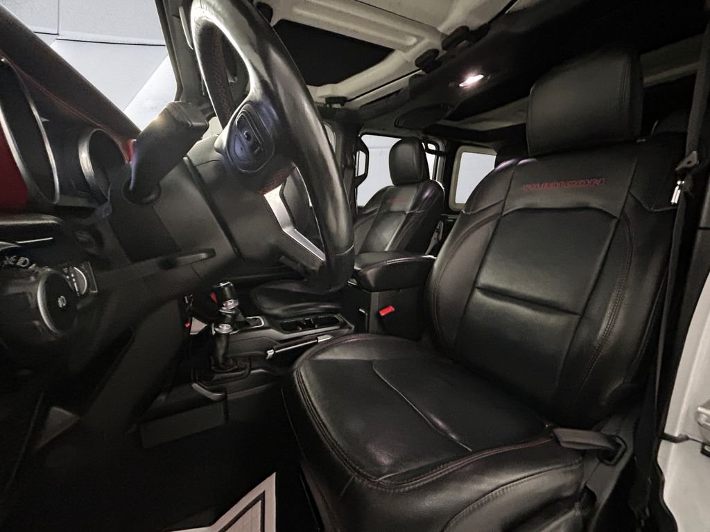 Used 2018 White Jeep Unlimited Rubicon image 8