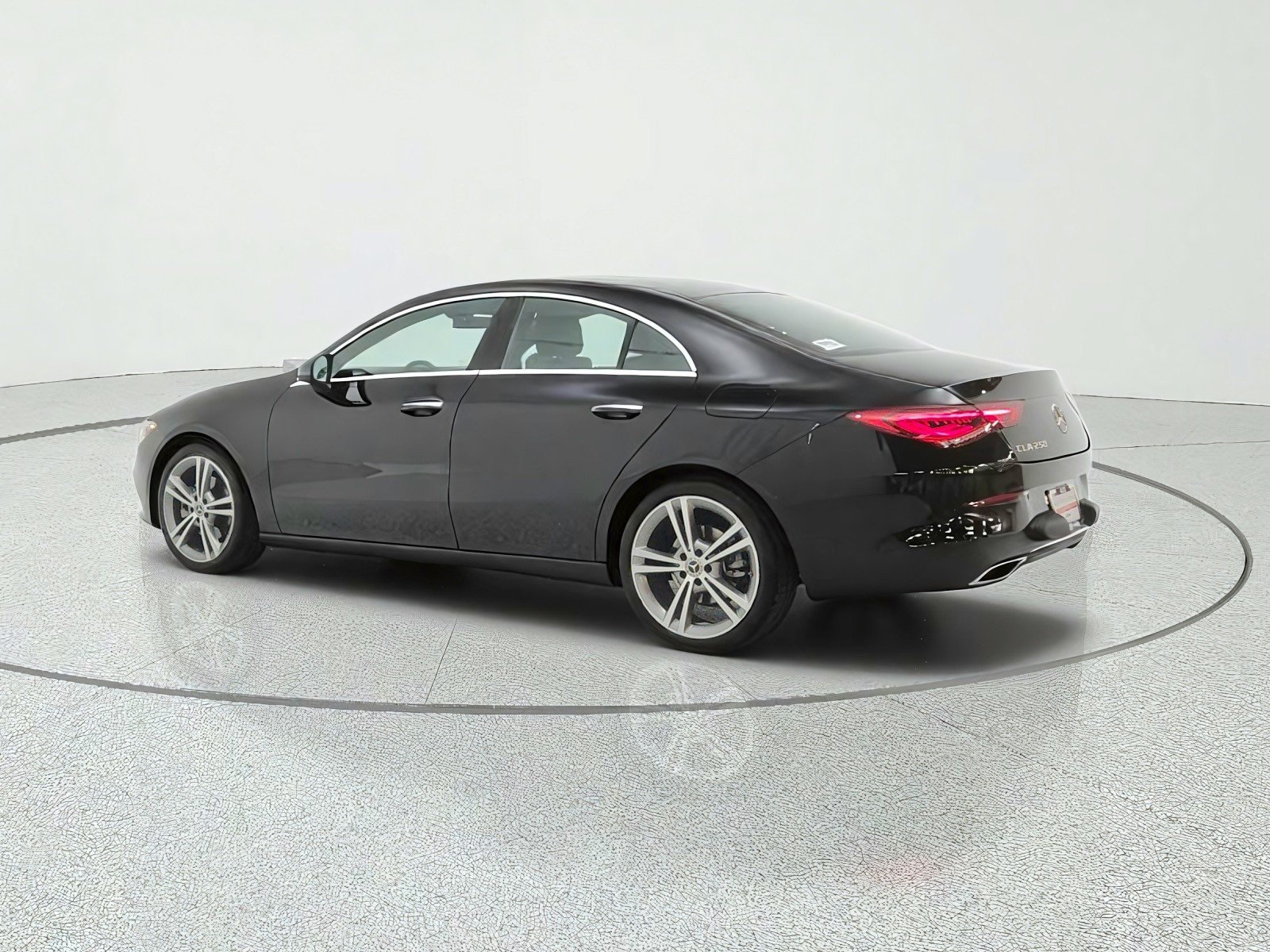 Used 2021 Night Black Mercedes-Benz CLA 250 Coupe image 7