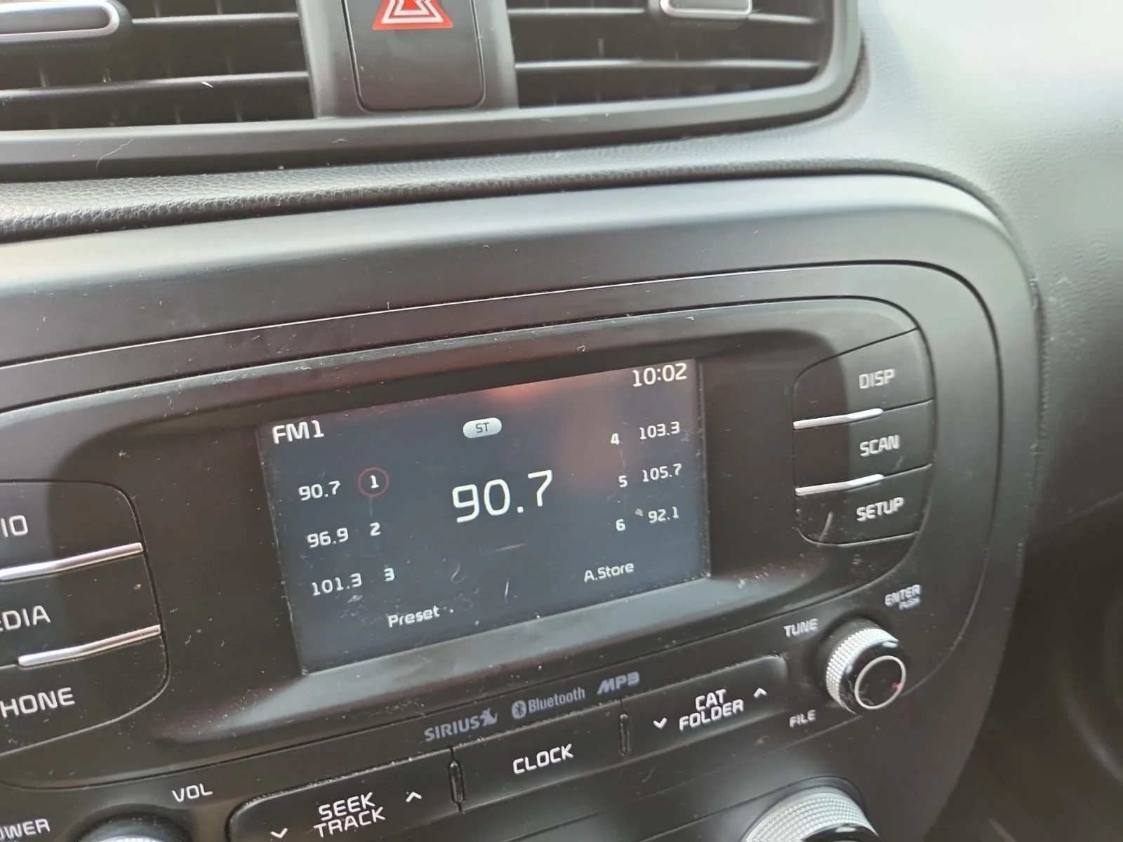 Used 2016 Blue Kia Plus image 3