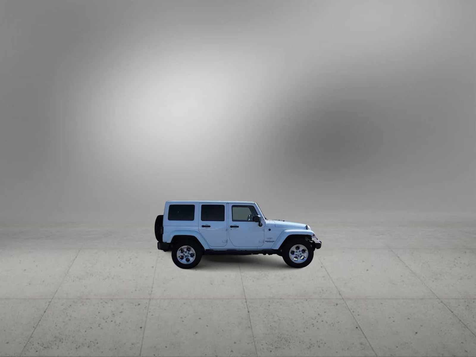 Used 2014 Bright White Clearcoat Jeep Sahara image 9
