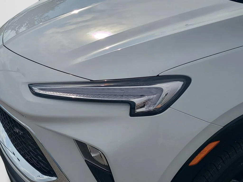 New 2026 Summit White Buick Sport Touring image 23