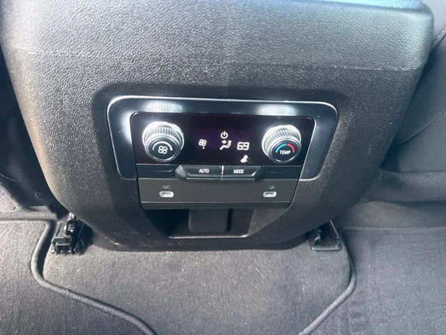 Used 2024 Black GMC SLE image 22