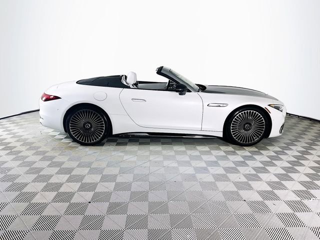New 2026 MANUFAKTUR moonlight white magno (White Ambiance) Mercedes-Benz Maybach SL 680 image 37