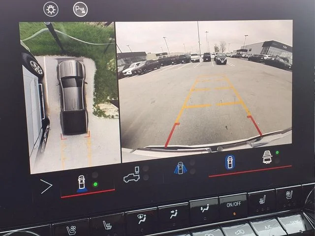 Used 2024 White GMC AT4X image 16