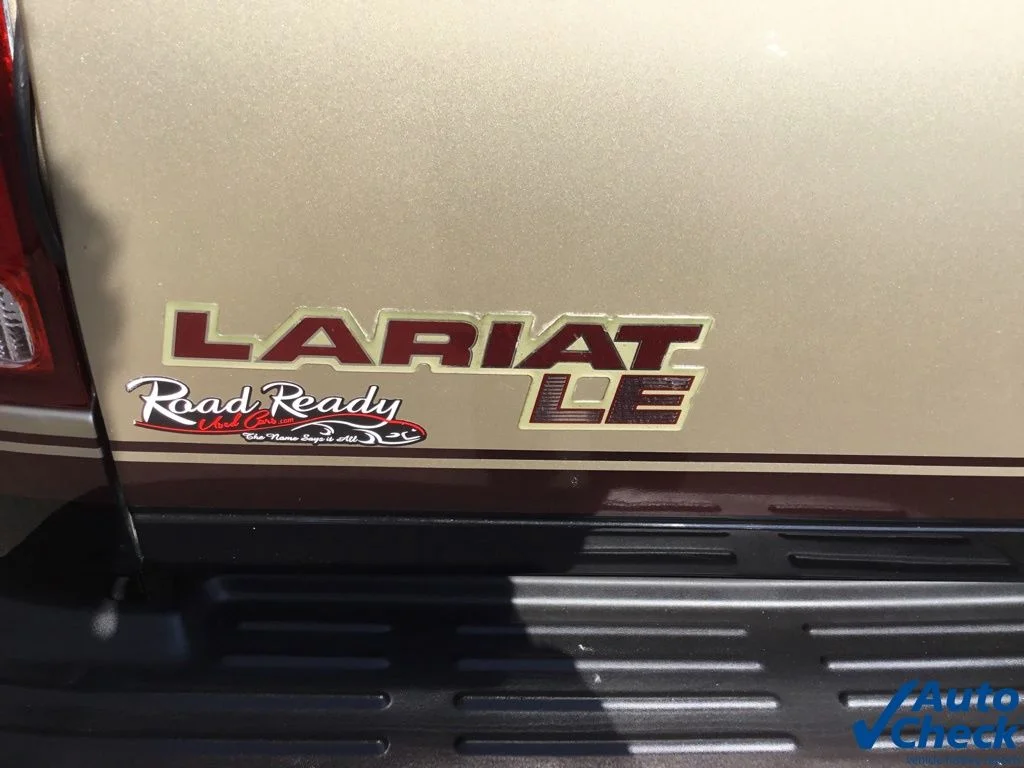 Used 2000 Black Ford Lariat image 13