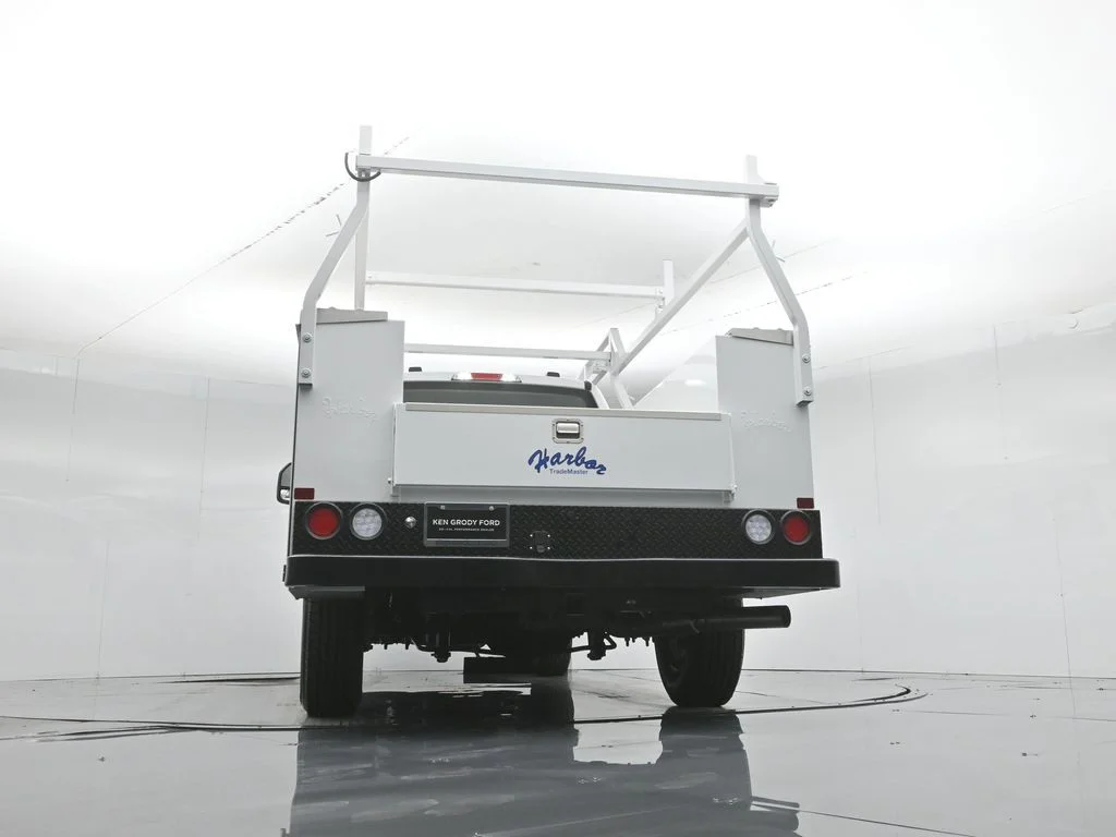 New 2026 Oxford White Ford XL image 54