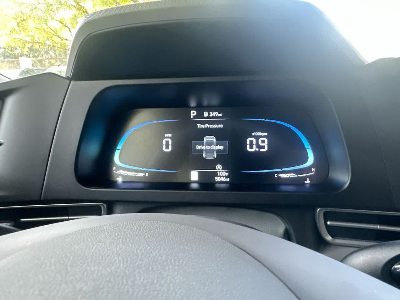 2025 Hyundai Elantra SE - Photo 16