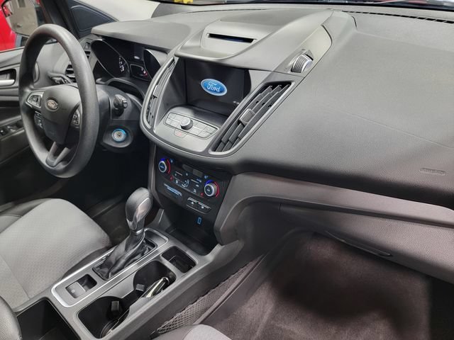 Used 2018 Red Ford SE image 16