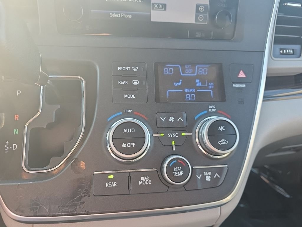 Used 2015 Blue Toyota XLE image 14