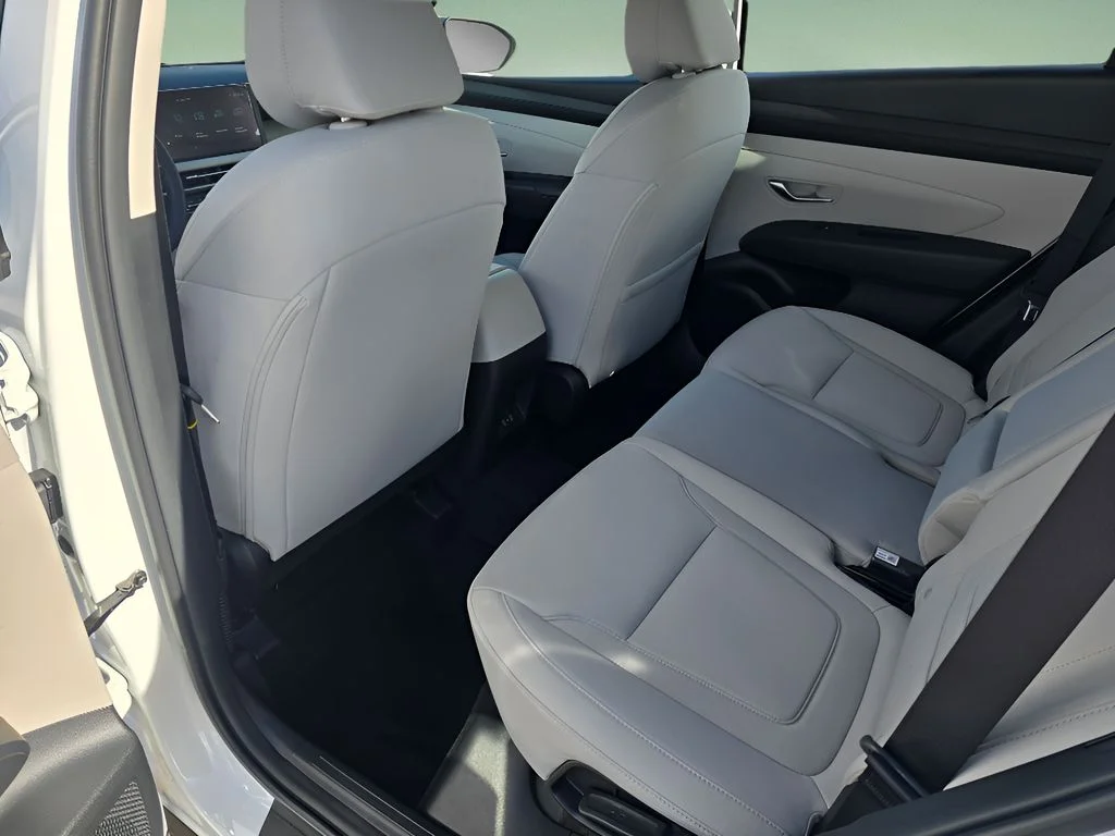Used 2026 Serenity White Pearl Hyundai SE image 16