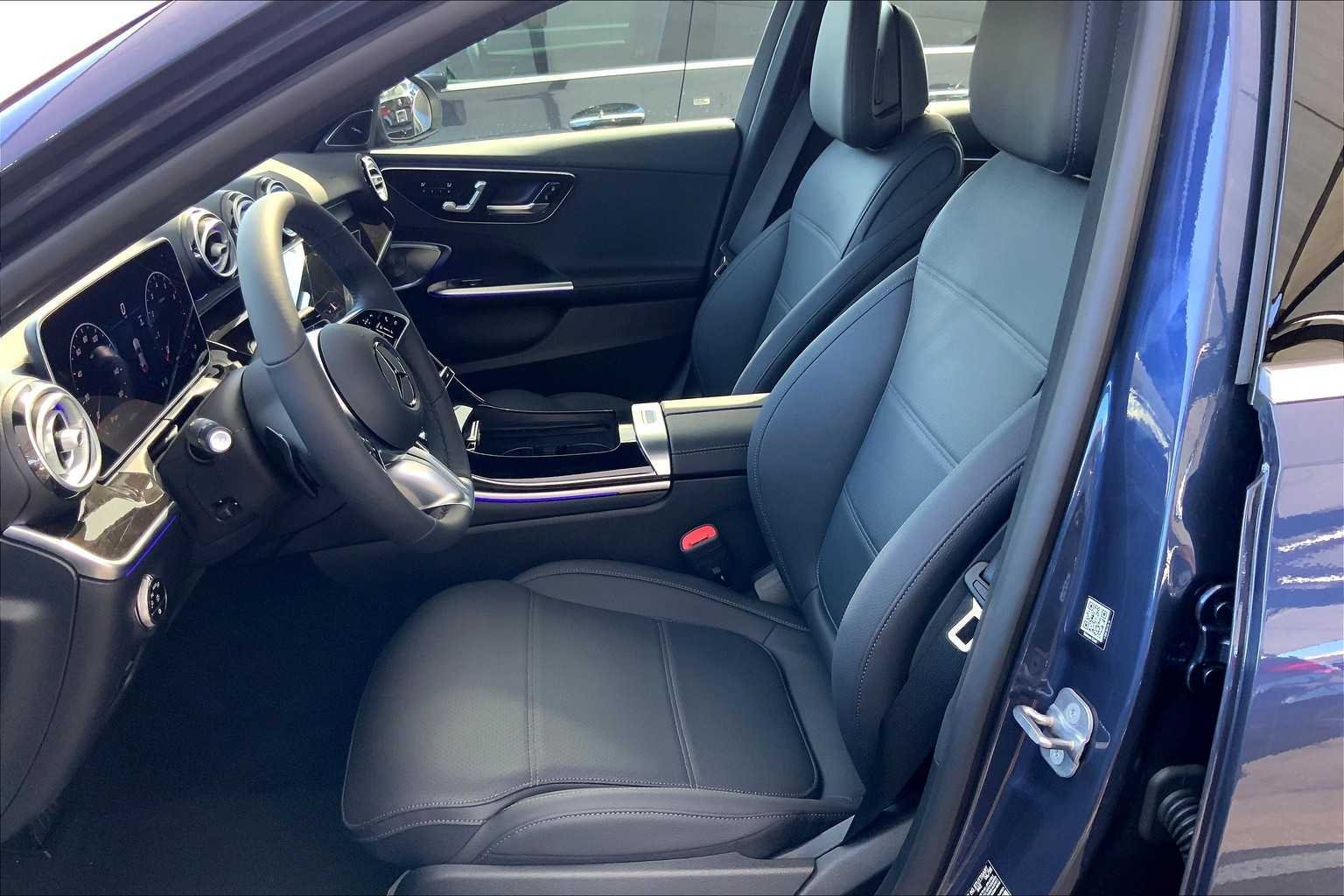 Used 2025 Twilight Blue Metallic Mercedes-Benz C 300 image 17