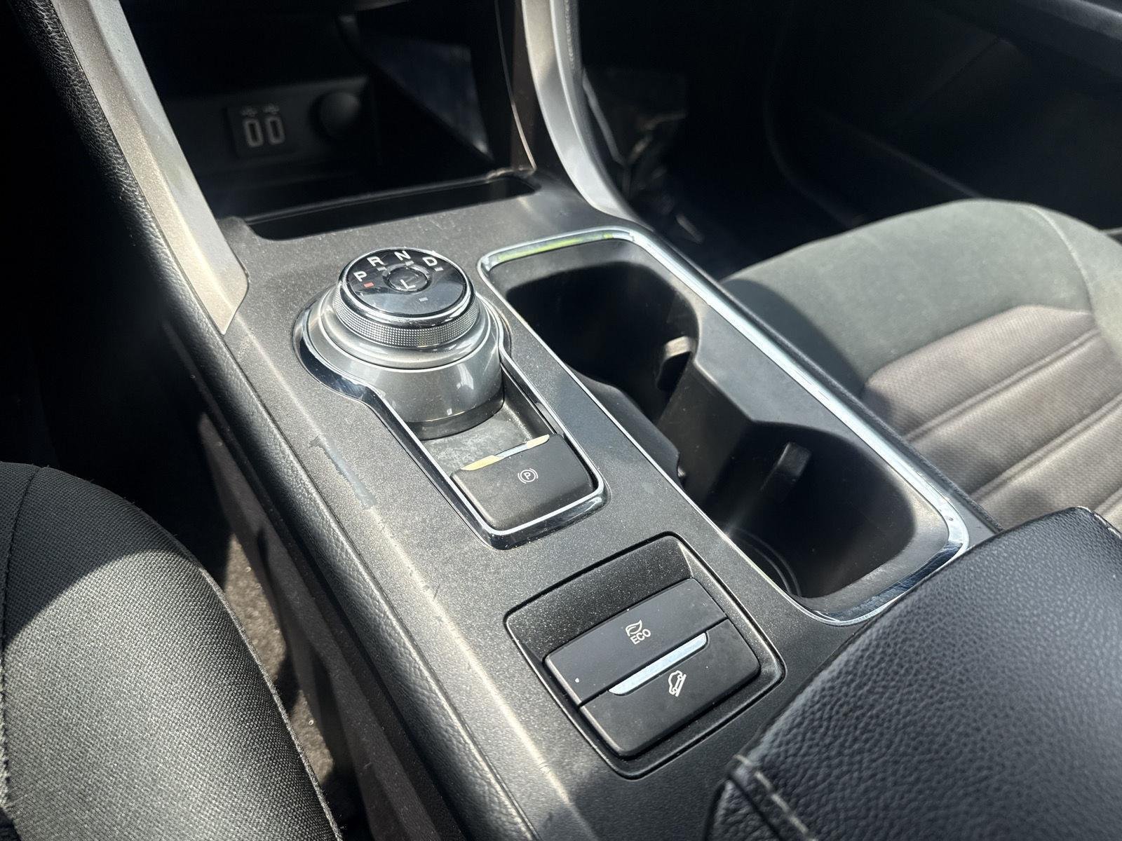 Used 2019 Ingot Silver Ford SE image 20