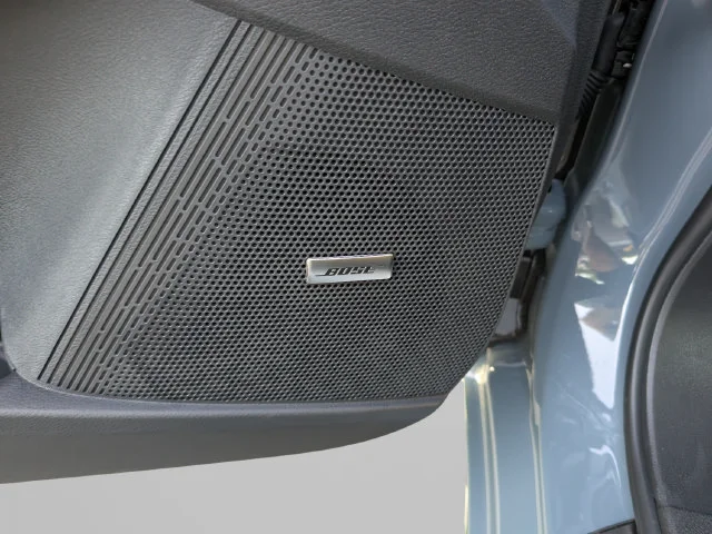 New 2027 Atlantic Gray Metallic / Super Black Two-tone Nissan SR image 16