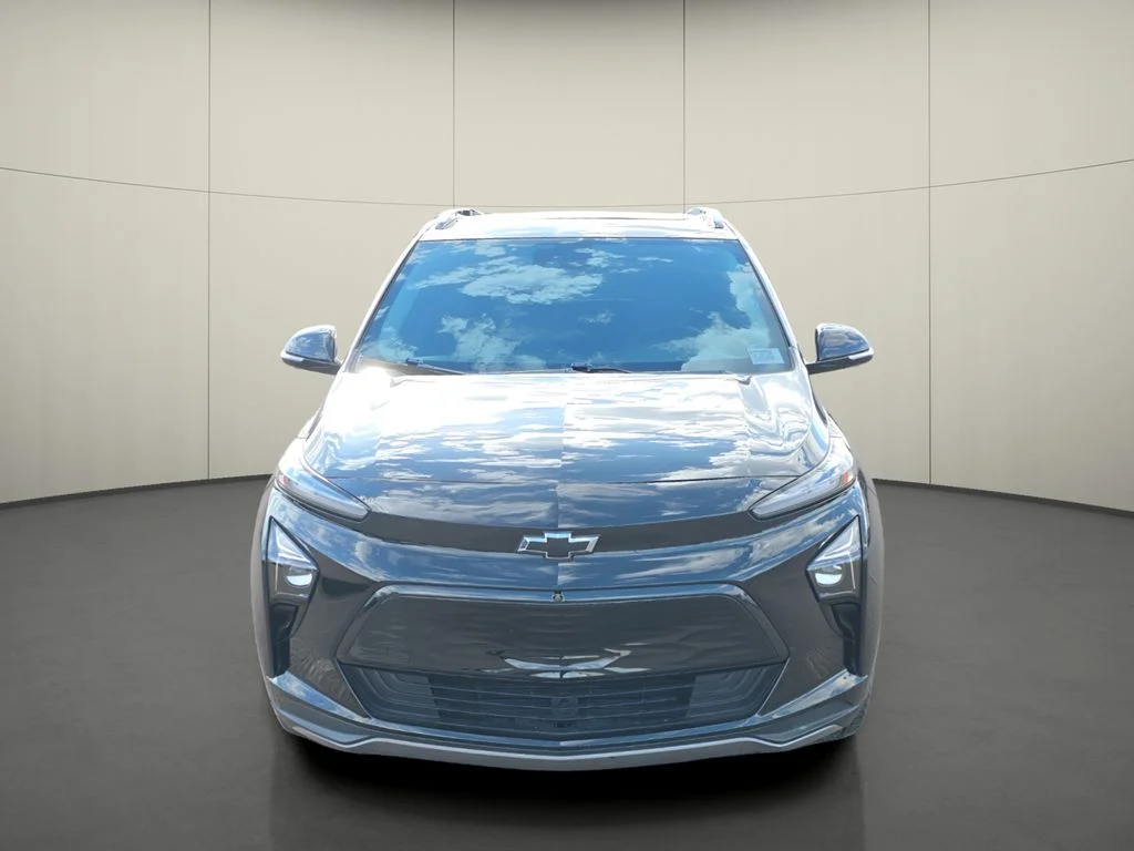 Used 2022 Chevrolet Bolt EUV Premier with VIN 1G1FZ6S03N4107780 for sale in Phoenix, AZ