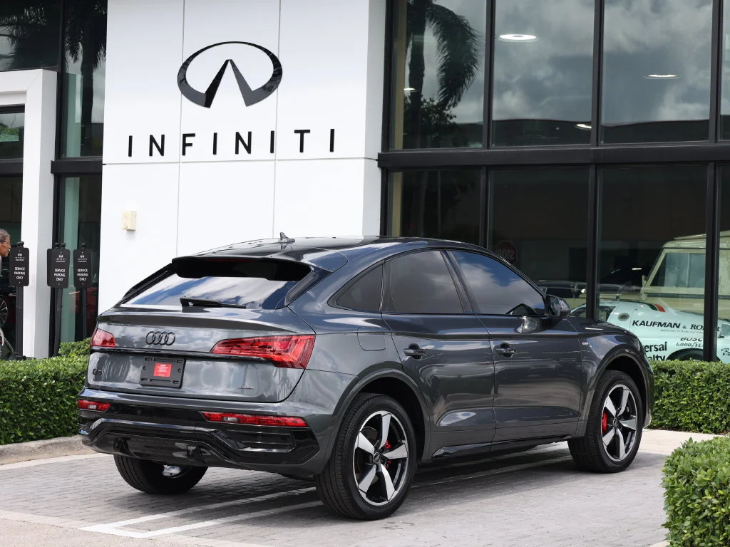 Used 2024  Audi 45 S line Premium Plus image 4