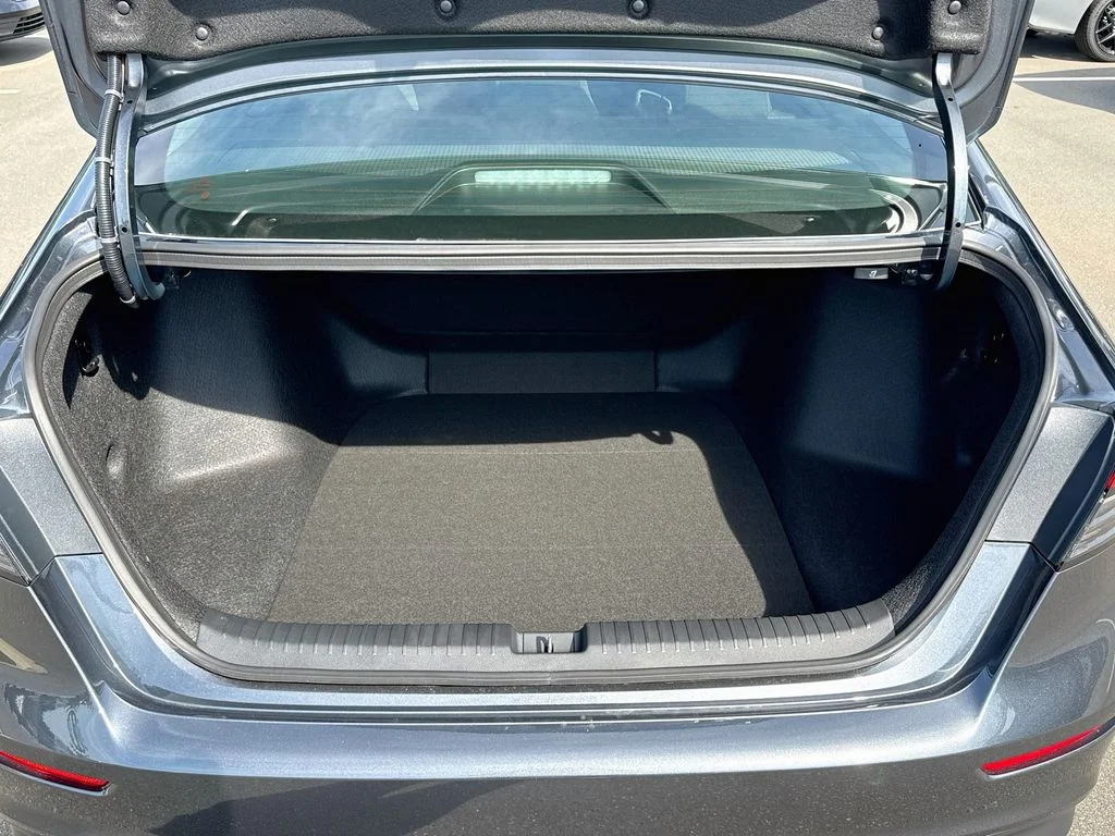 New 2026 Meteorite Gray Metallic Honda LX image 26