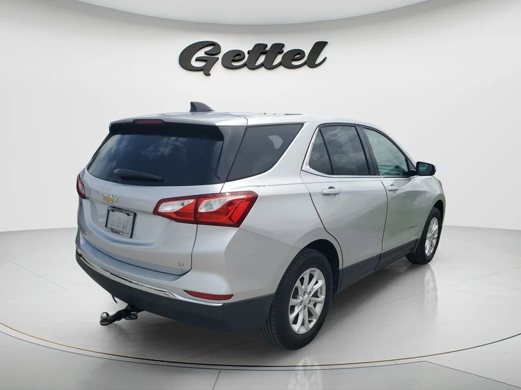 Used 2018 SILVER ICE METALLIC Chevrolet LT image 3