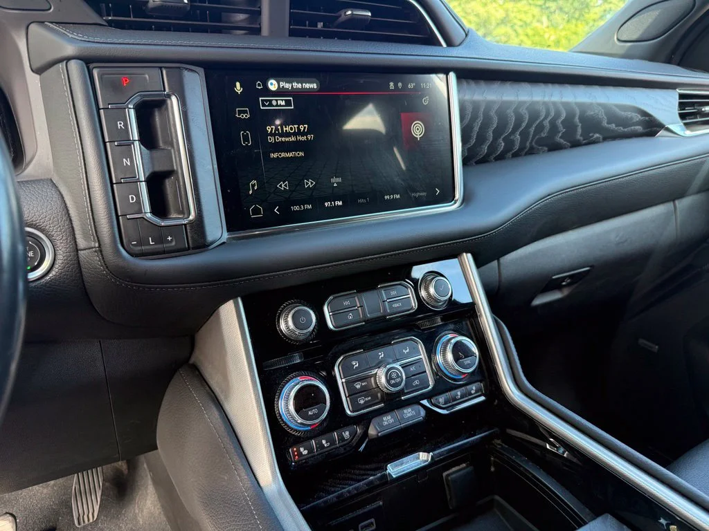Used 2024 Onyx Black GMC Denali image 15