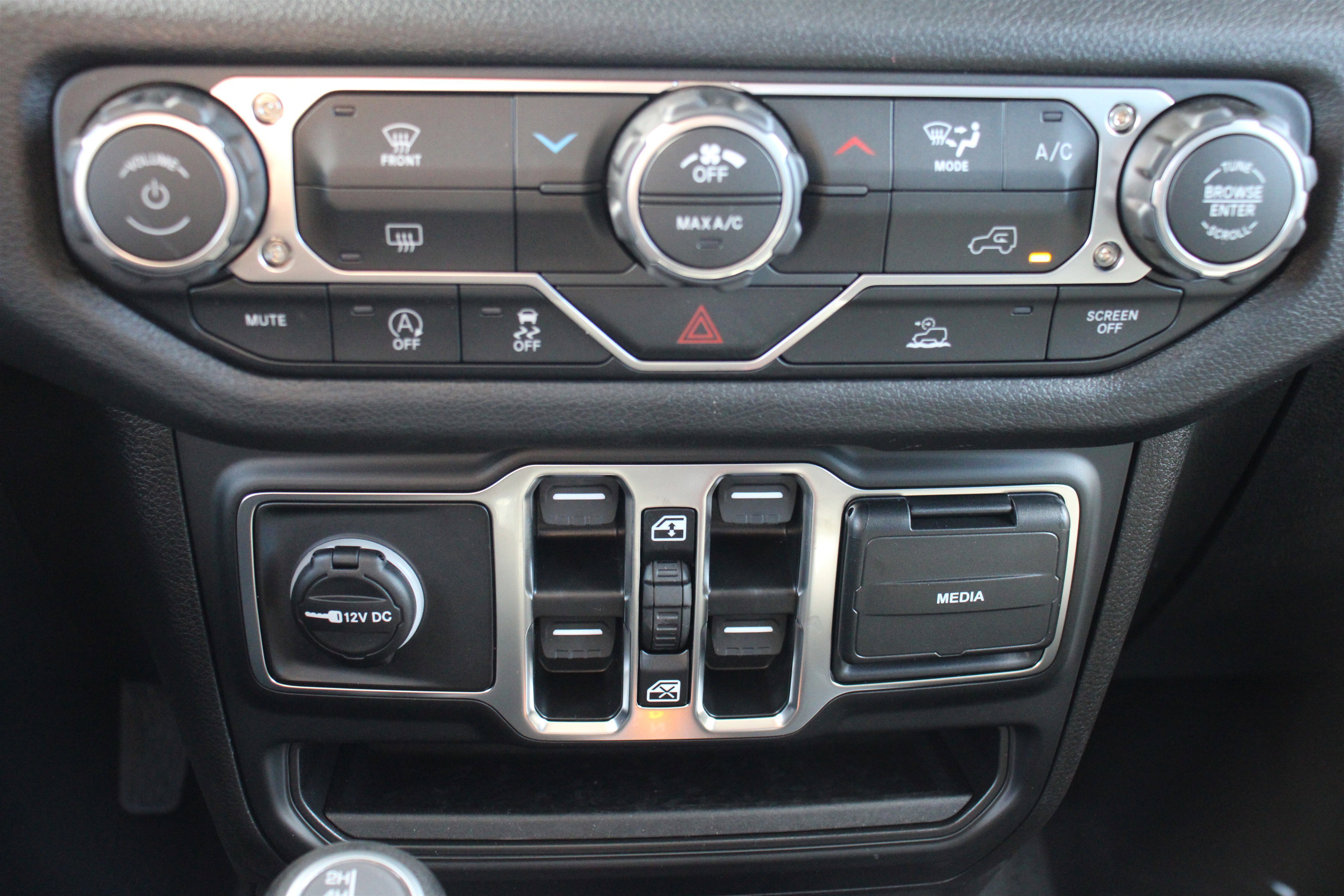 New 2026 Black Clearcoat Jeep Sport S image 19