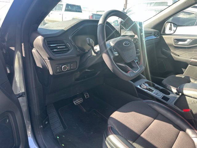 Used 2023 Gray Ford ST-Line image 12