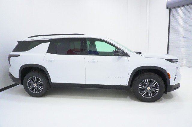 New 2026 Summit White Chevrolet LT image 4