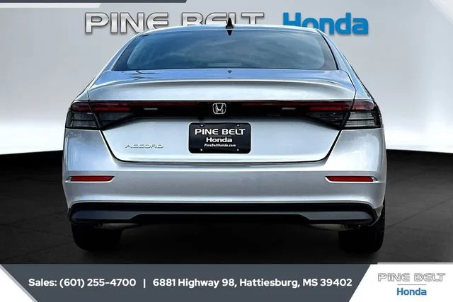 2025 Honda Accord SE - Photo 16