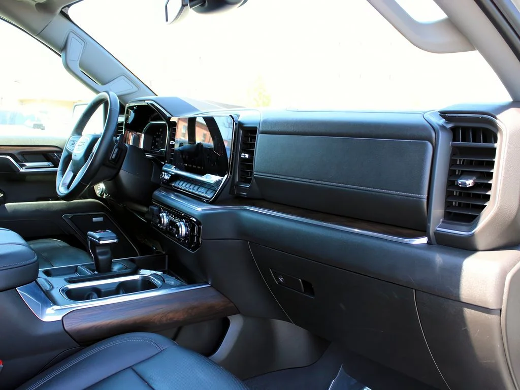Used 2024 Sterling Metallic GMC SLT image 23
