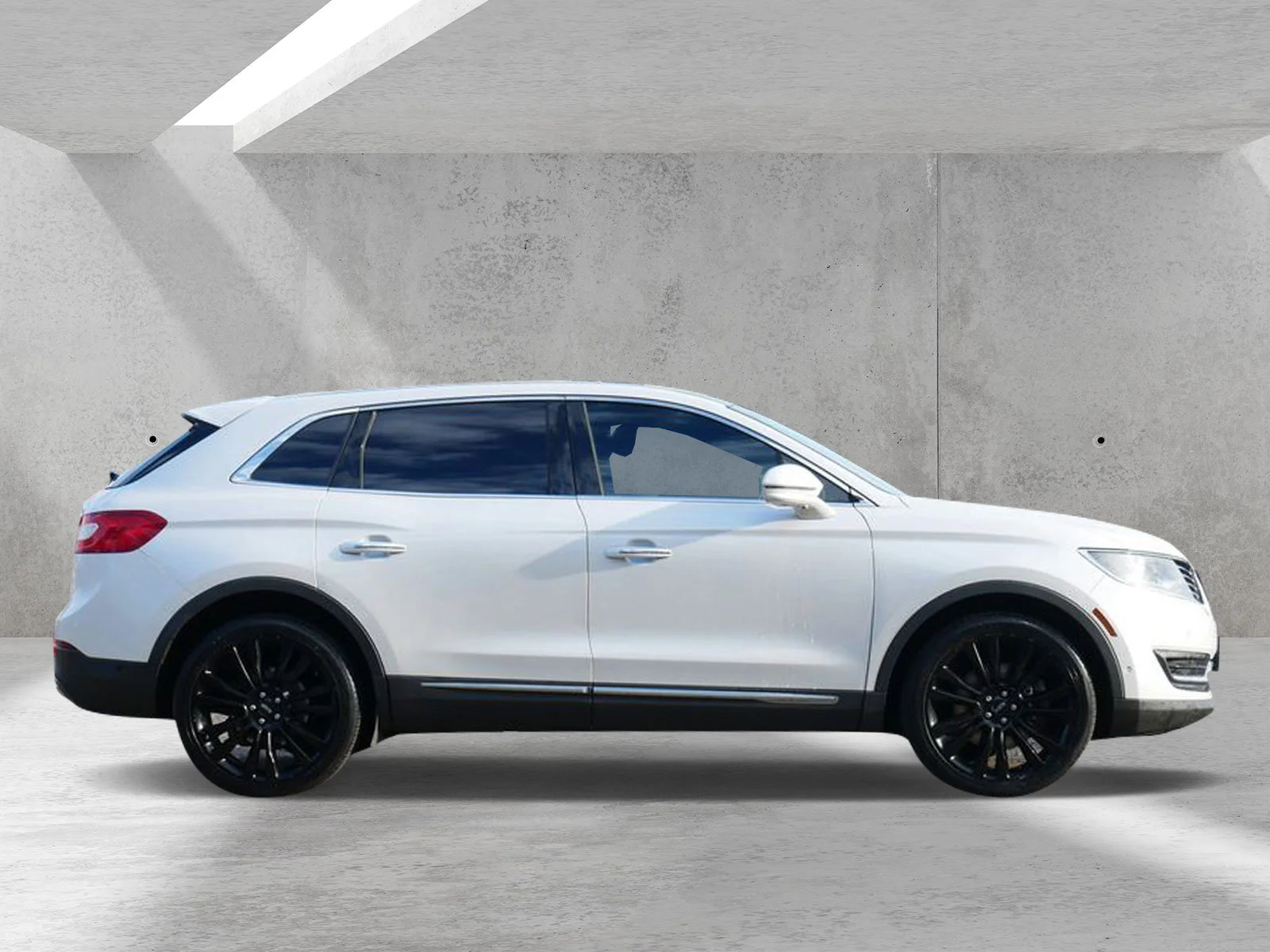 Used 2016 Lincoln MKX Reserve with VIN 2LMPJ8LP8GBL50486 for sale in White Bear Lake, MN