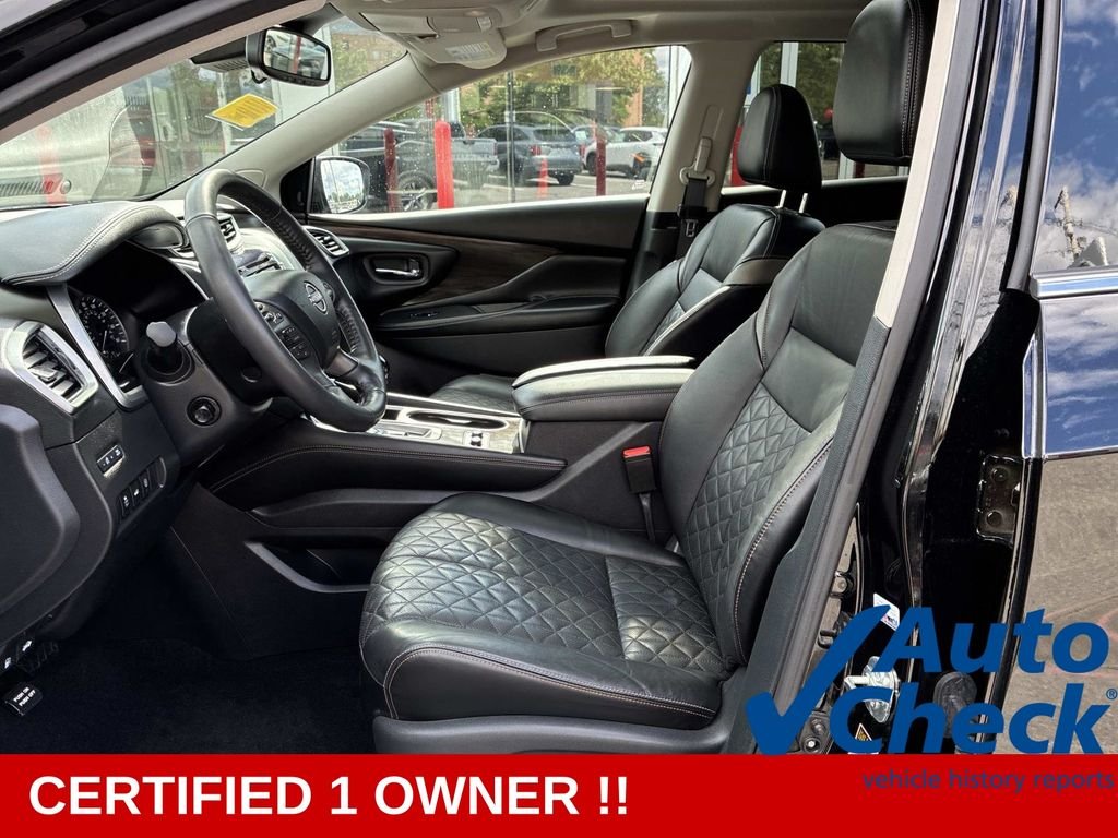 Used 2023 Black Nissan Platinum image 23