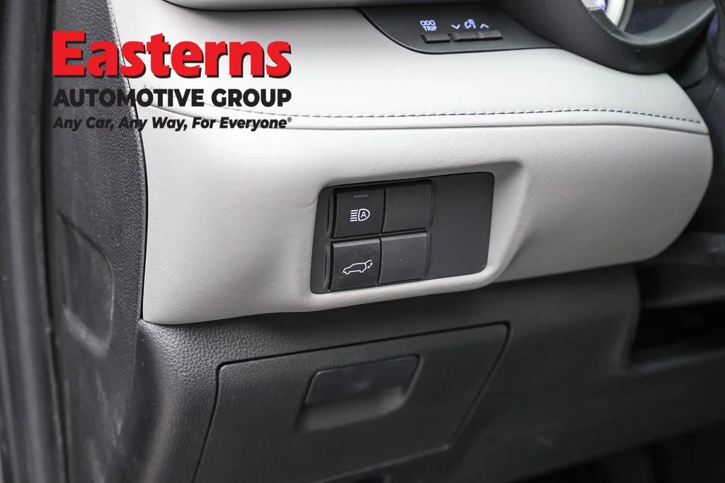 Used 2022 Gray Toyota XLE image 20