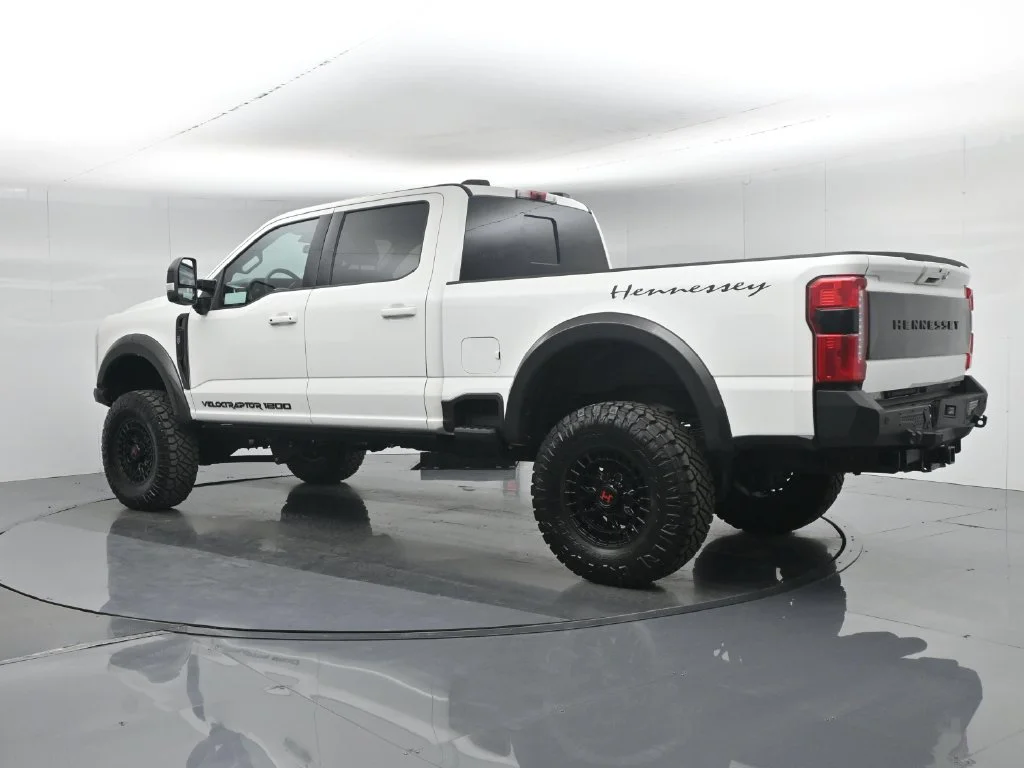 New 2026 Star White Metallic Tri-Coat Ford Lariat image 6