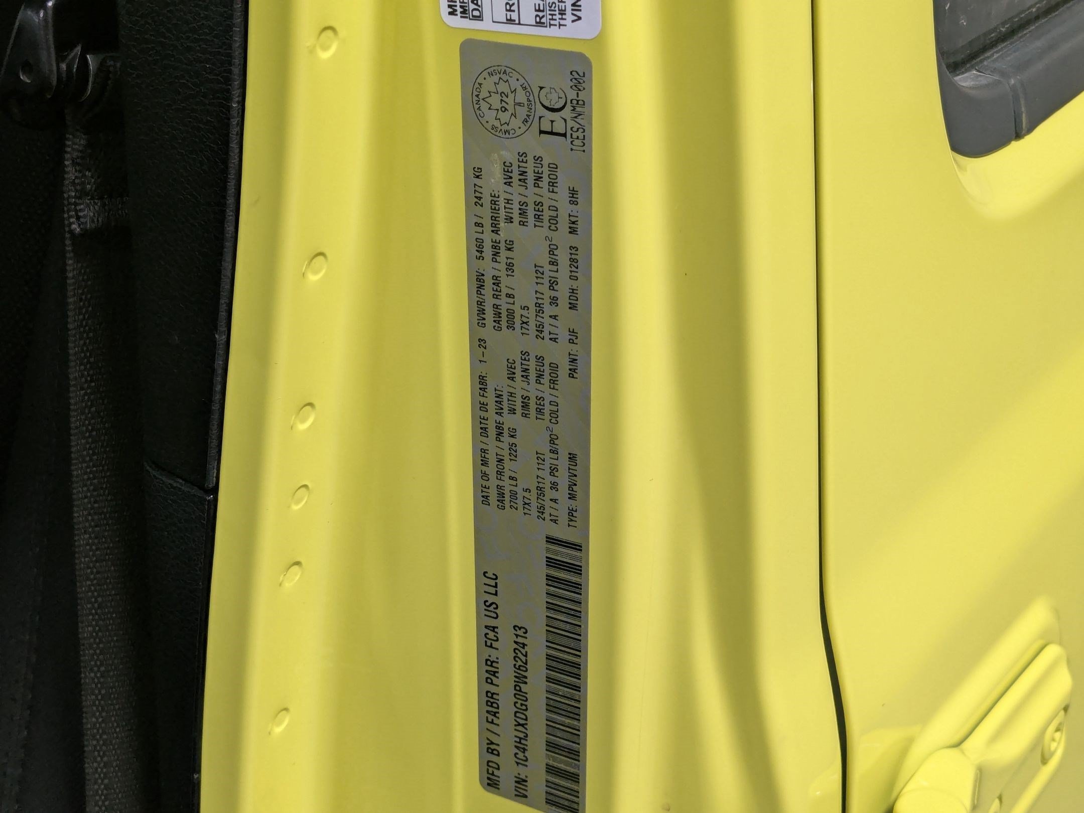 Used 2023 High Velocity Clearcoat Jeep Sport S image 25