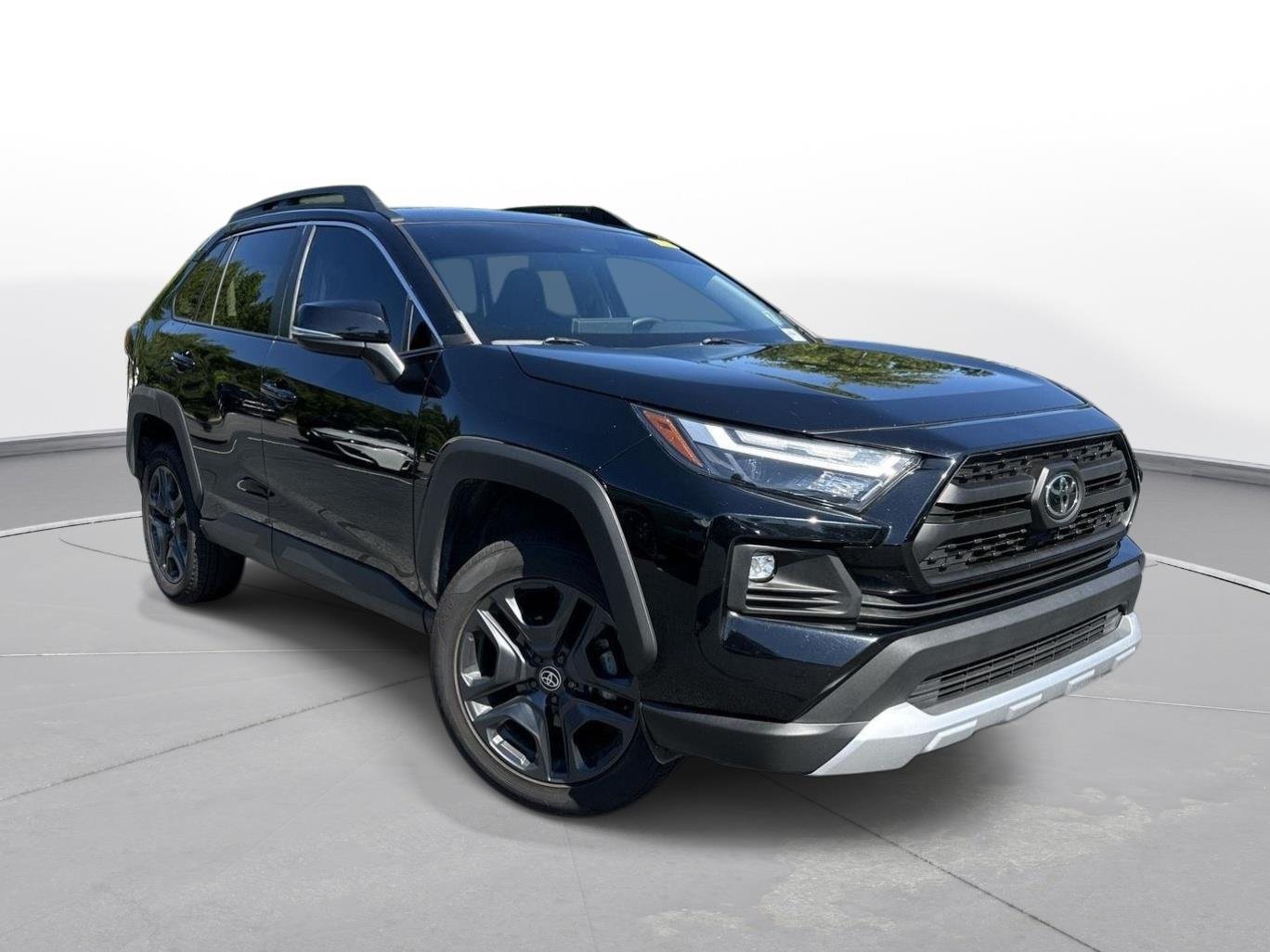 Used 2022 Midnight Black Metallic Toyota Adventure image 4