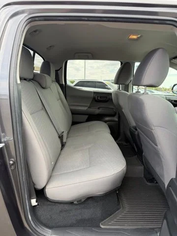 2022 Toyota Tacoma SR - Photo 6