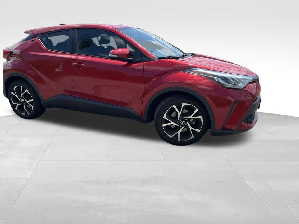 Used 2021 Red Toyota XLE image 15
