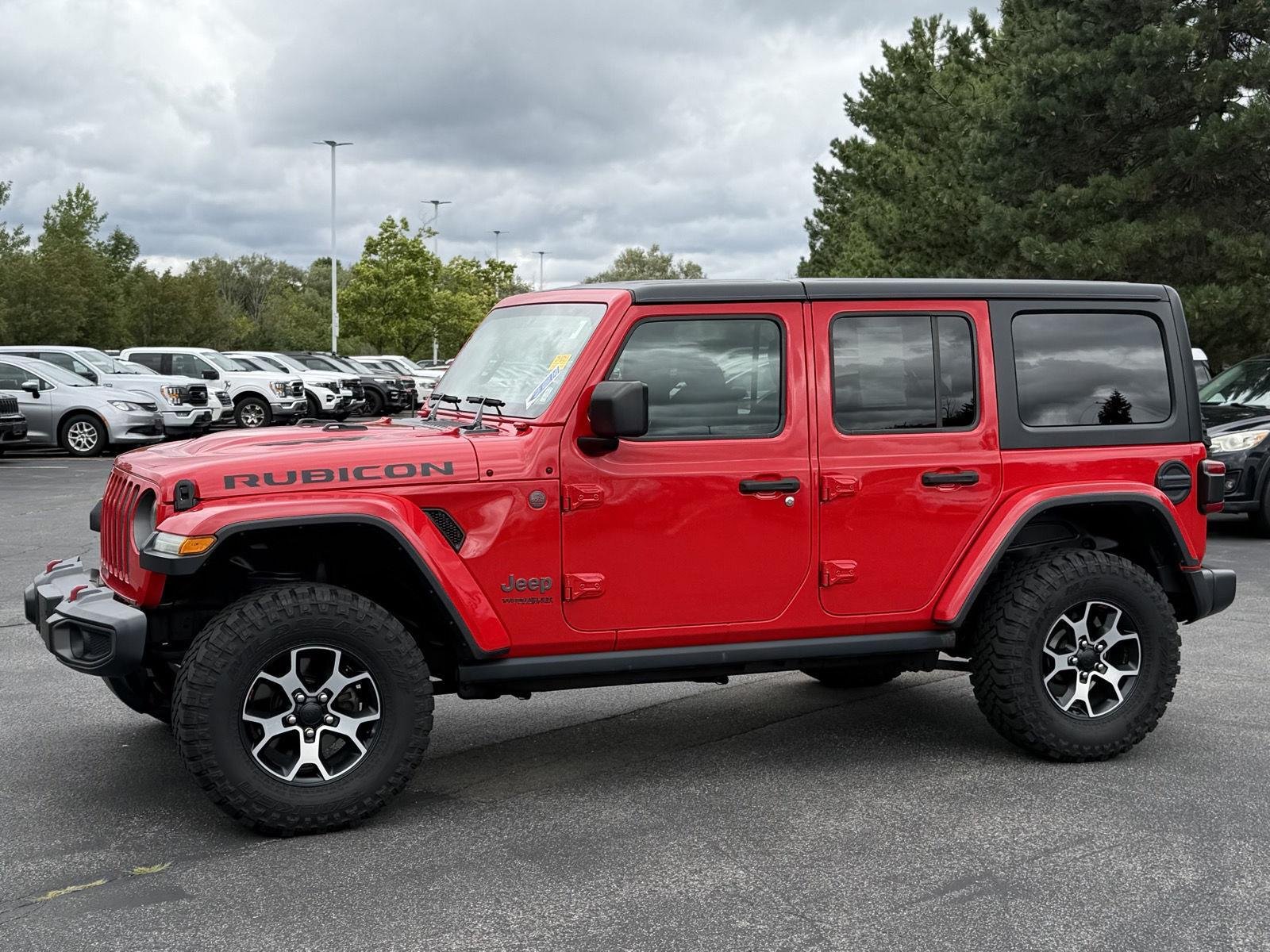 Used 2019 Firecracker Red Clearcoat Jeep Rubicon image 6