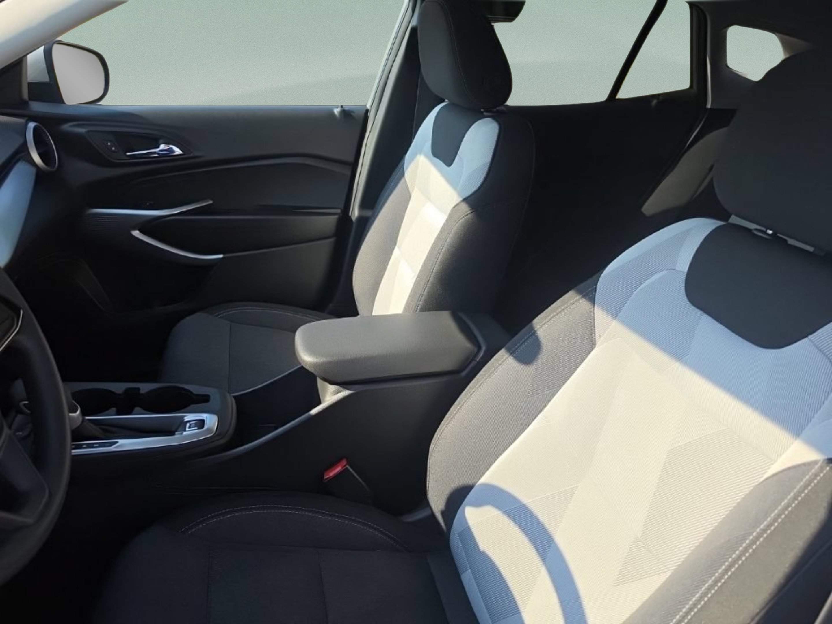 2026 Chevrolet Trax LS - Photo 24