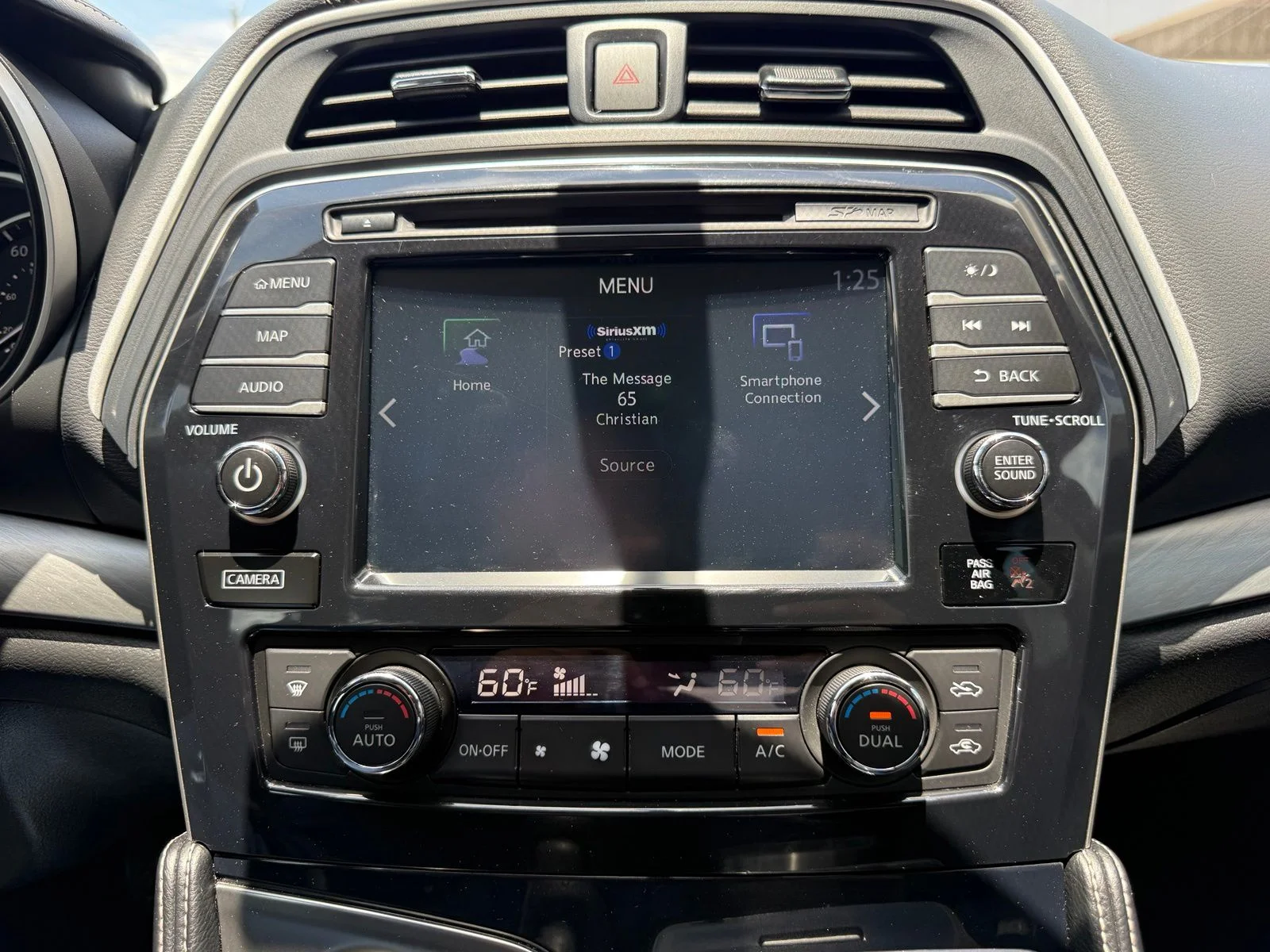 Used 2018 Red Nissan 3.5 SL image 8